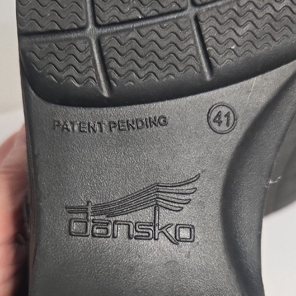 Dansko Lightweight 41/Size 11 Professional Black Tooled  Women's LT Clogs - Picture 9 of 13